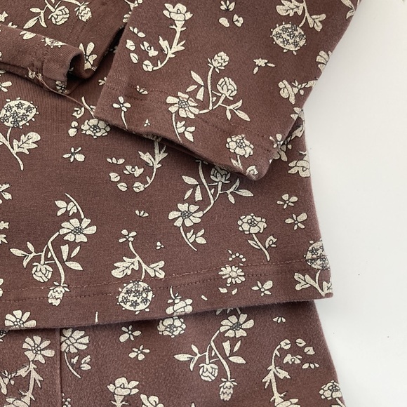 Kindly set in size 12 months - Picture 5 of 6